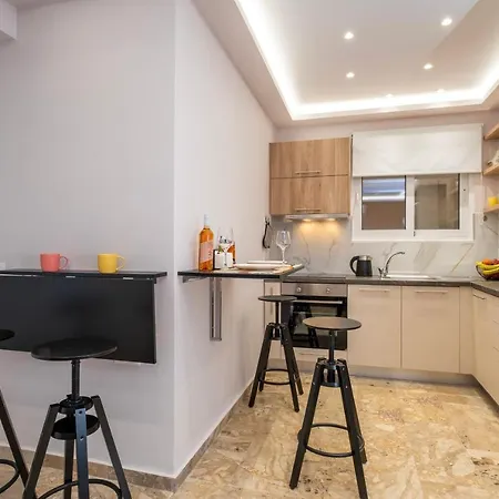 Urban Elegance, 3-bedroom Flat In Heart Of Chania Apartman *