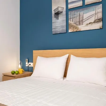 Urban Elegance, 3-bedroom Flat In Heart Of Chania * Hriszí Aktí Haniá
